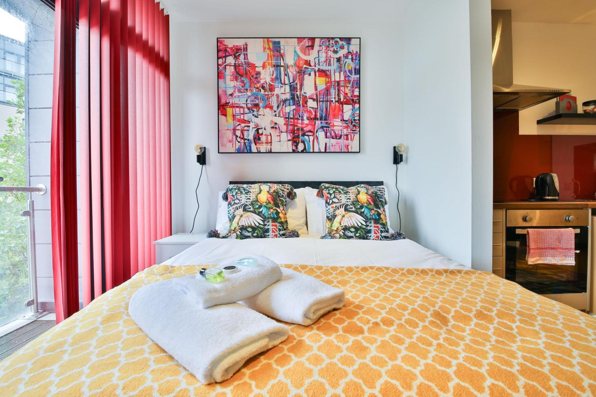 Princess Lofts City Centre Studios With Nespresso Coffee Machines & New Fast Wifi By Stayright 스완지 외부 사진